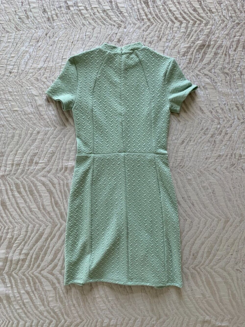 Sage Green 1950's Style Embossed Tulip Style Faux Wrap Dress Size: XS - Picture 2 of 10